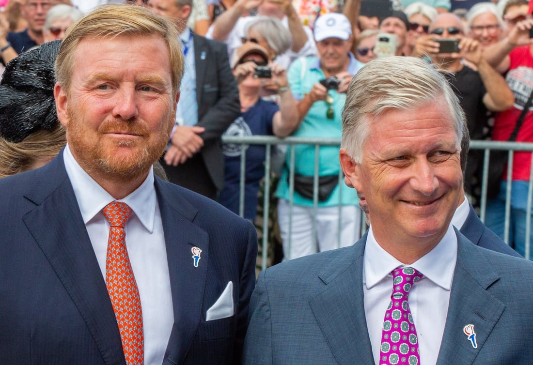 willem-alexander vermijdt vragen over het wk en richt zich op milaan.