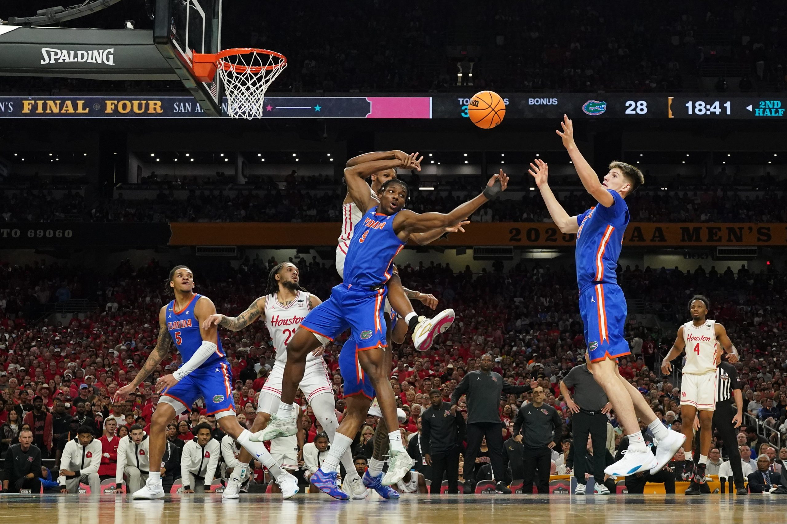 ontdek de all-sec selecties voor basketbal seizoen 2025-26, met de beste spelers en hoogtepunten van het kampioenschap.