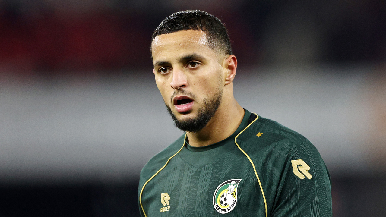 ontdek het laatste nieuws over mohamed ihattaren's transfer naar fortuna sittard. volg zijn carrière en prestaties bij de club.