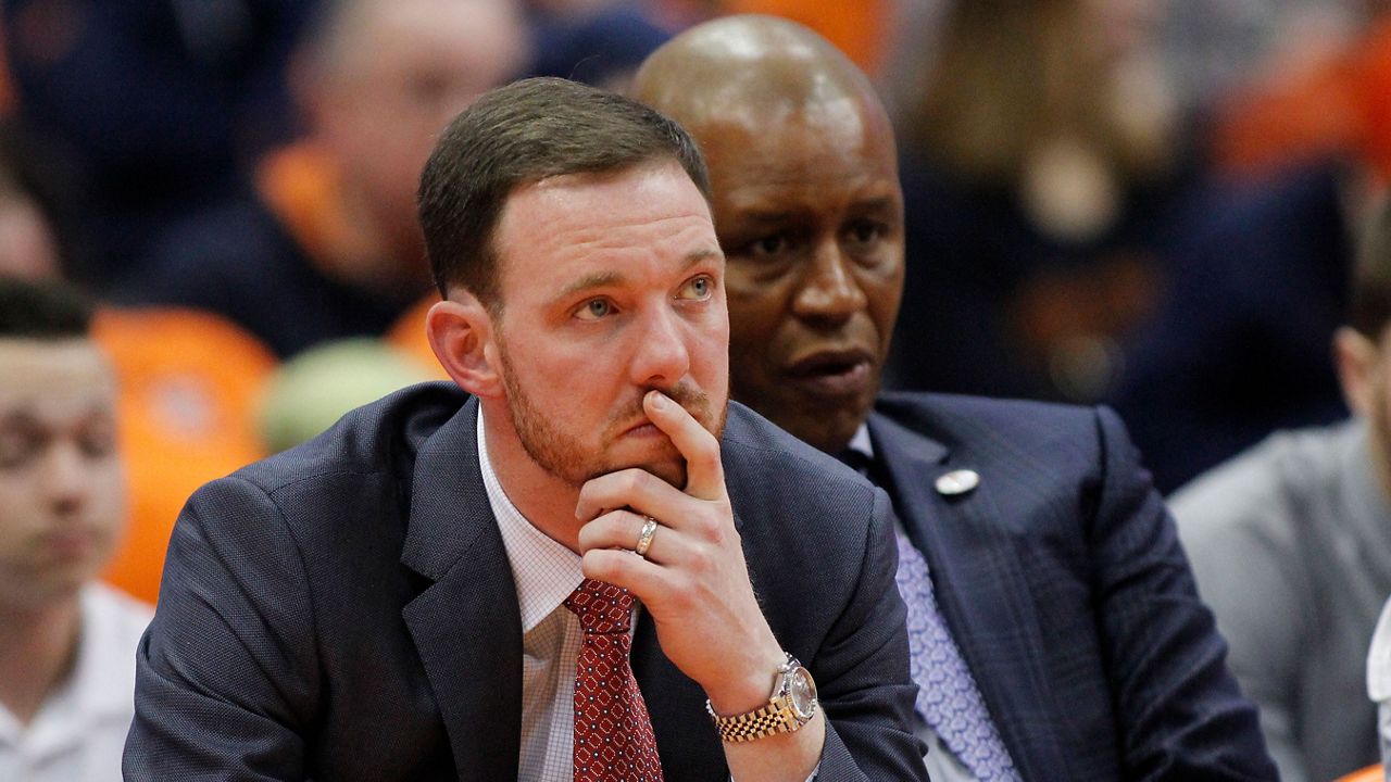 ontdek de nieuwste ontwikkelingen rond de syracuse-coach kandidaten: mcnamara en murray. lees meer over hun achtergronden en wat ze voor het team kunnen betekenen.